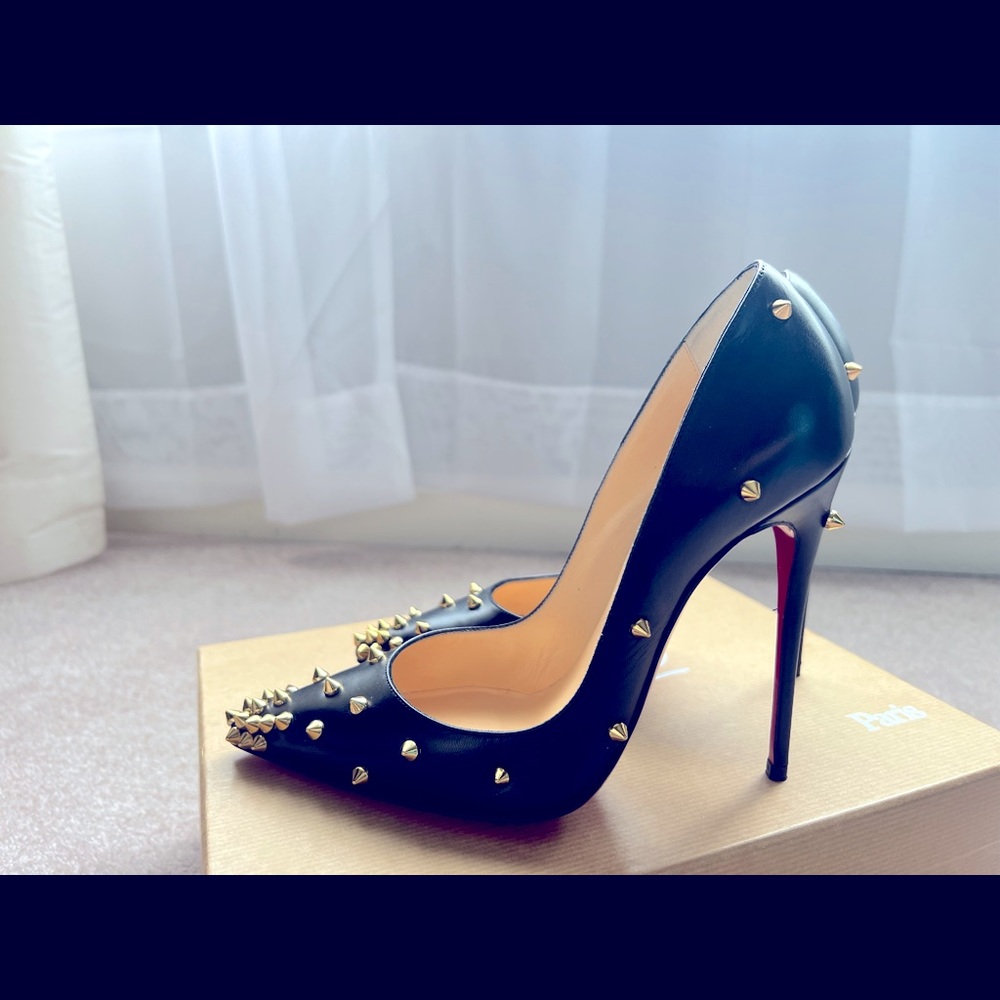 Christian Louboutin Degraspike 120 size 37. Black leather with gold stud details